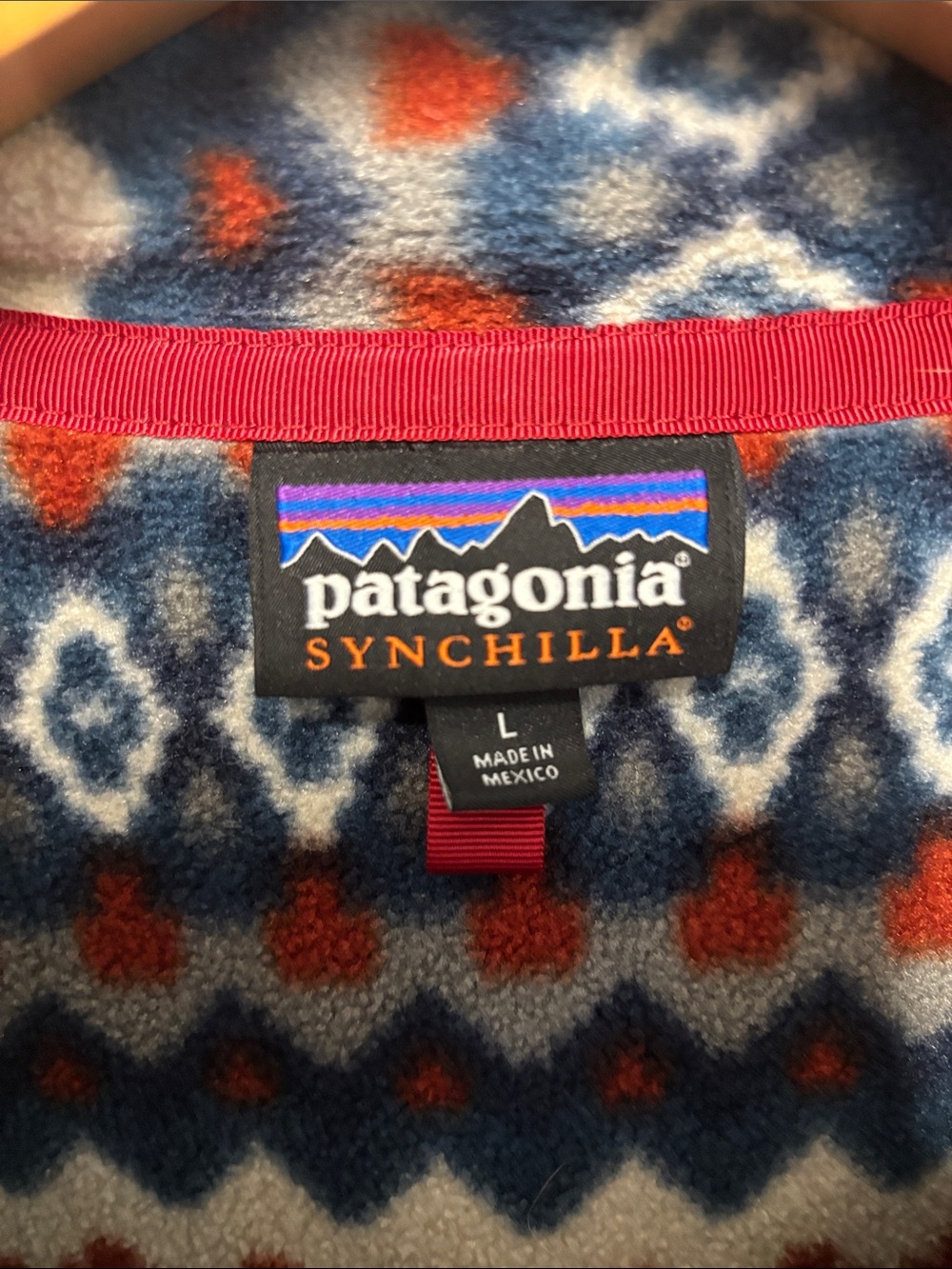 Patagonia Patterned Fleece Pullover Jacket - Cream, Navy & Teal Accents - Picture 7 of 7